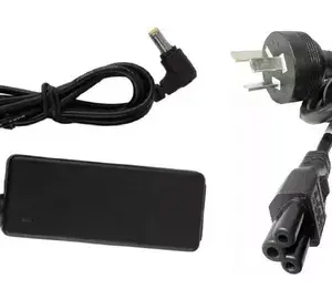 Cargador con cable trébol